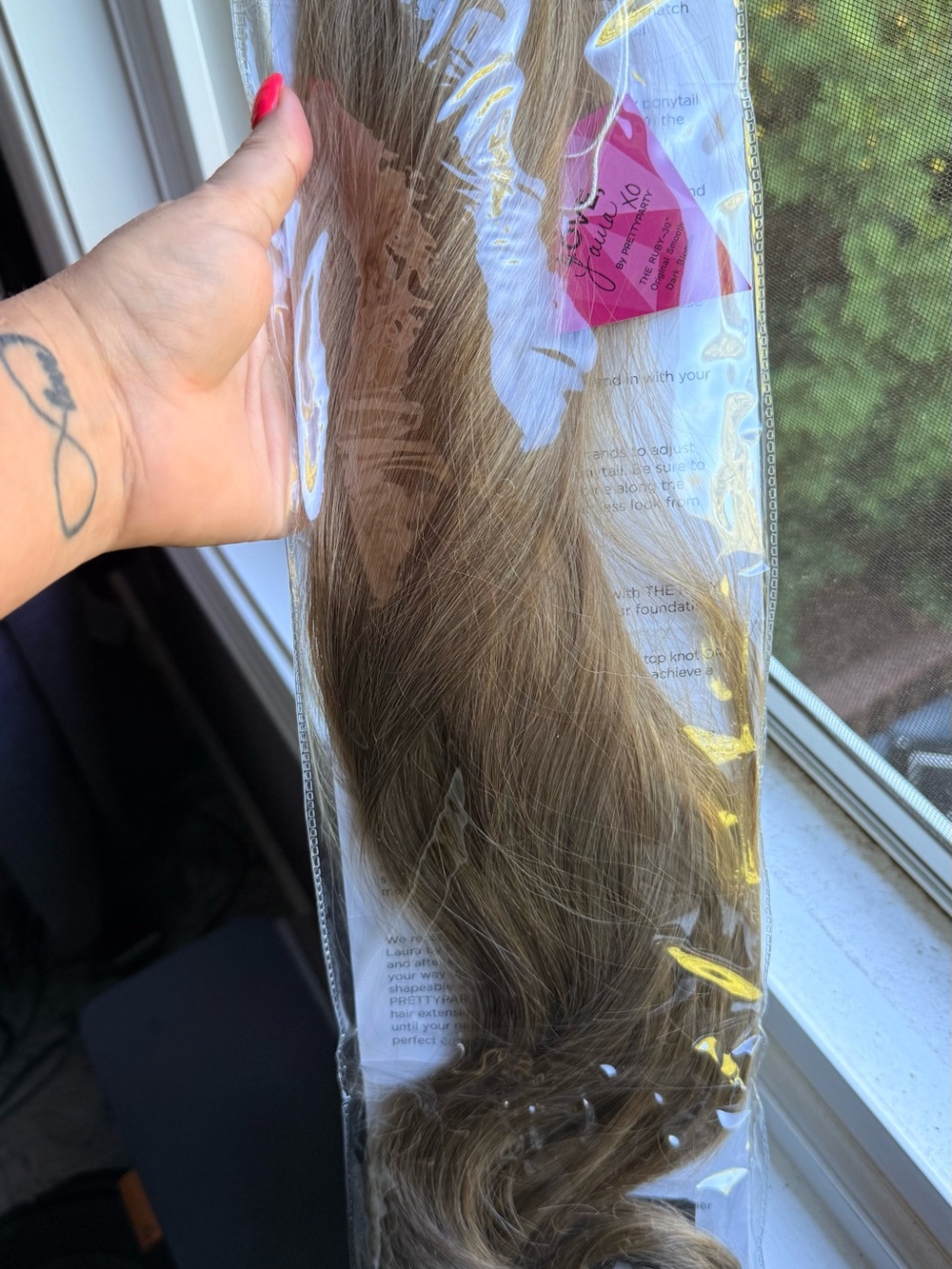 NEW Love, Laura by PRETTYPARTY pony tail Hair Extension ✨ super long